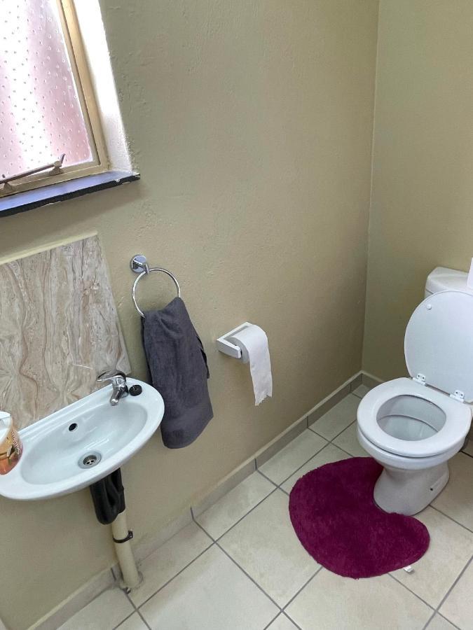 4 On Sirius Hotel Polokwane Kültér fotó