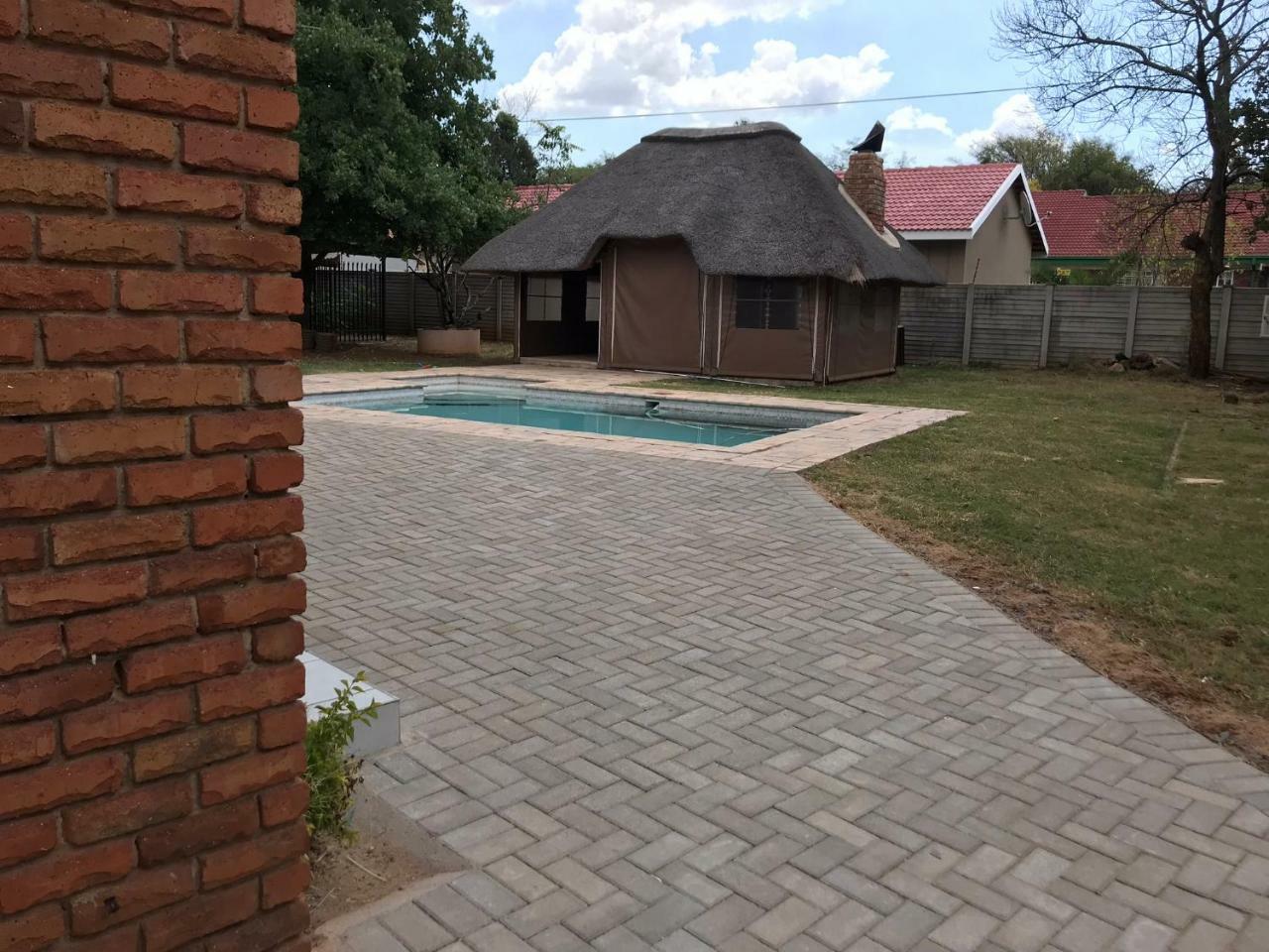 4 On Sirius Hotel Polokwane Kültér fotó
