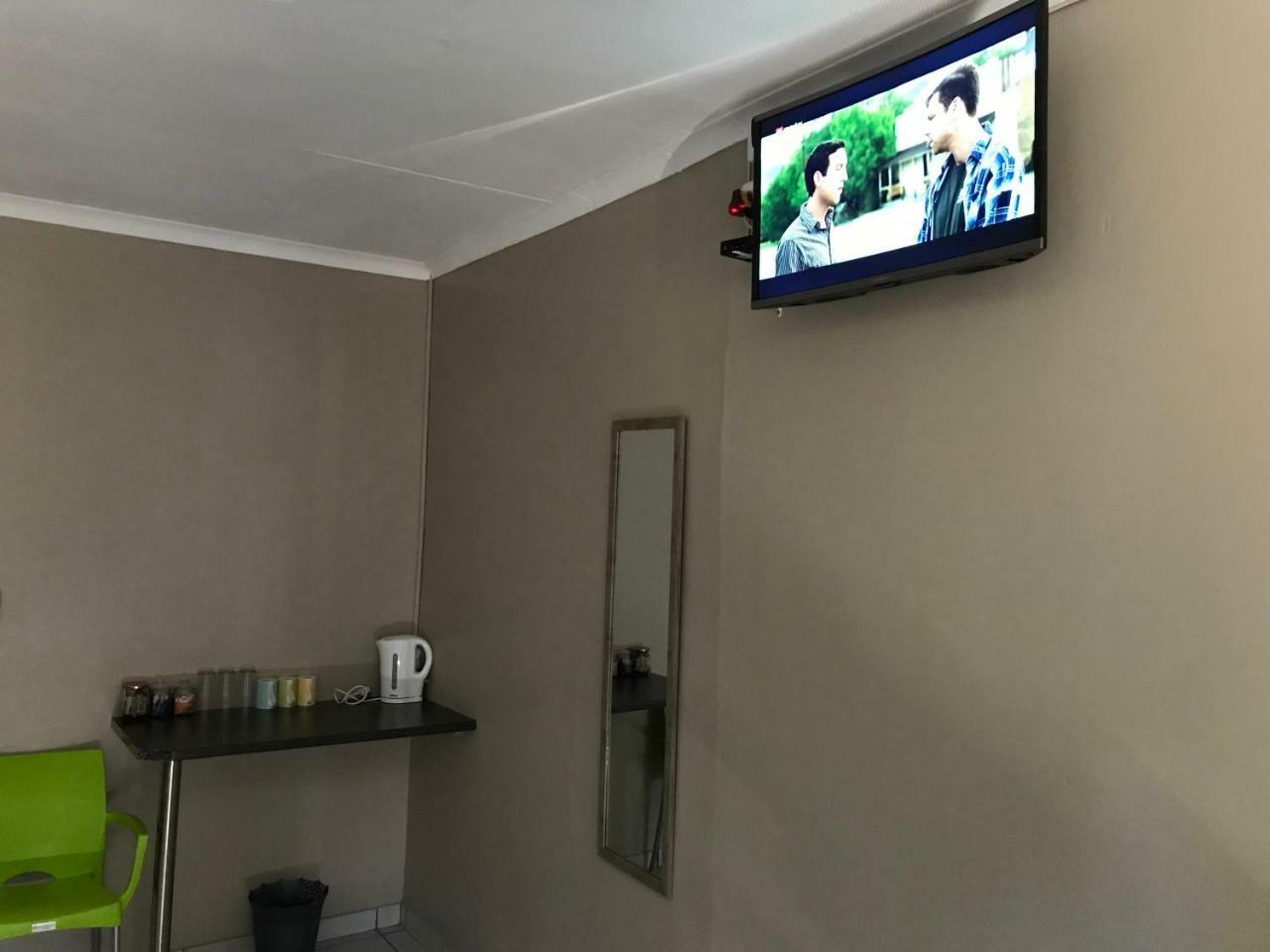 4 On Sirius Hotel Polokwane Kültér fotó