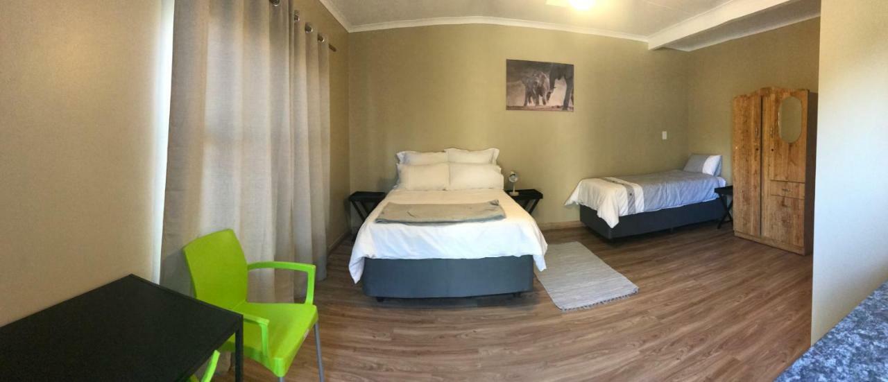 4 On Sirius Hotel Polokwane Kültér fotó